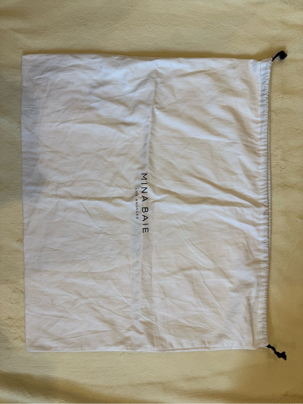 Mina Baie Dust Bag